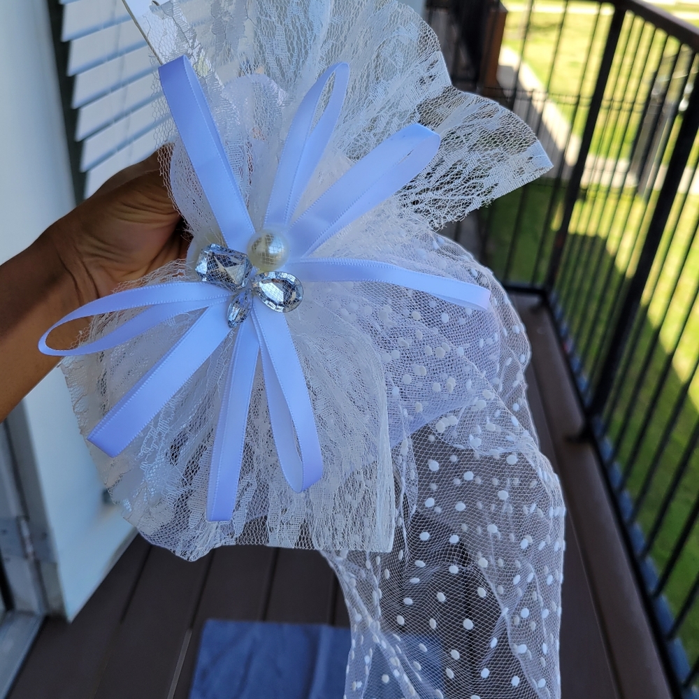 White Fascinator/Veil